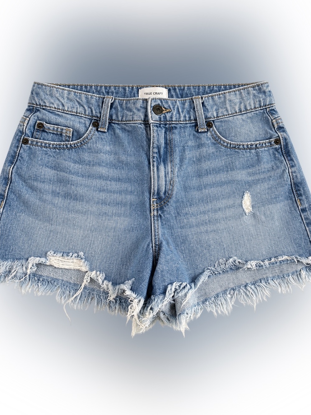 True Craft distressed denim shorts size 9 EuC